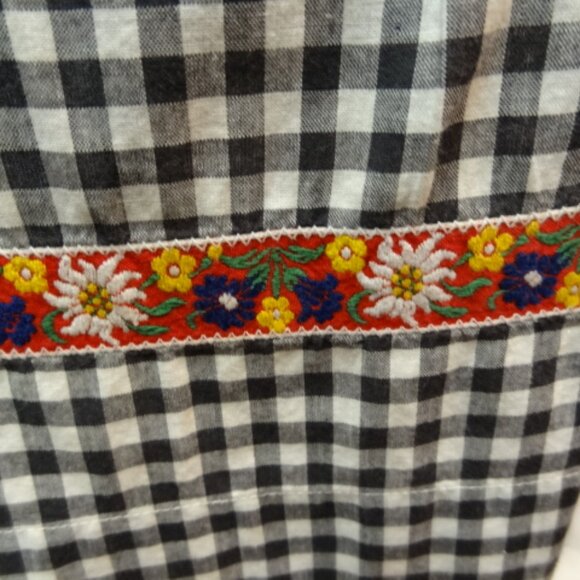 Handmade Vintage/Retro Half Apron from the 1960's - Picture 3 of 3